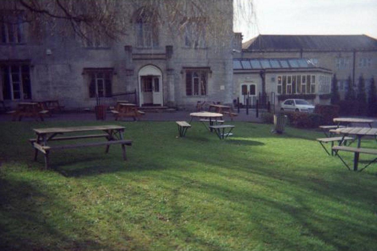 Premier Inn Stroud Stroud  Bagian luar foto