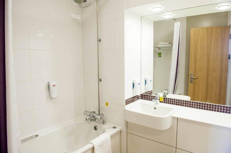 Premier Inn Stroud Stroud  Bagian luar foto